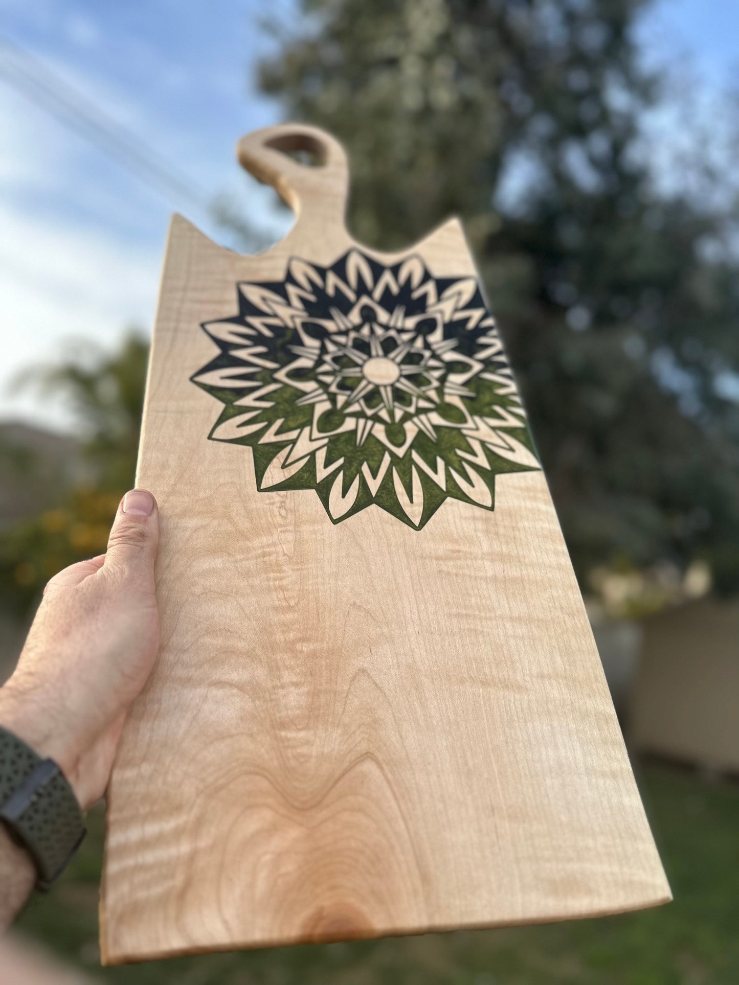 charchatre board / cheese board / serving tray