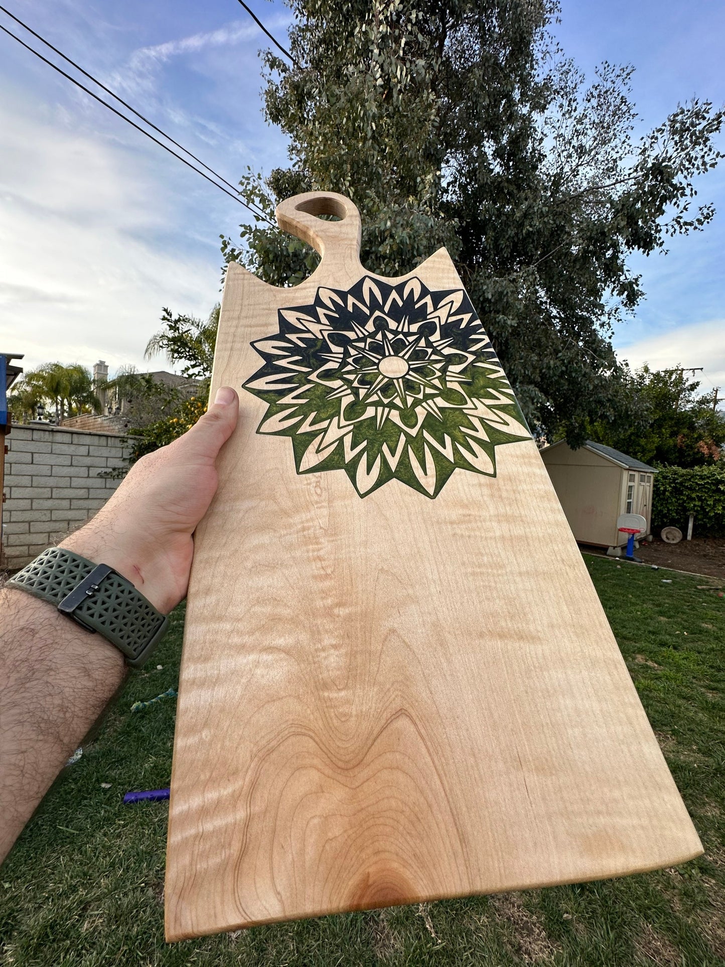 charchatre board / cheese board / serving tray